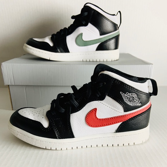 BOYS FORCE 1 LV8 UTILITY - Picture 2 of 7